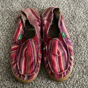 Sanuk canvas flats